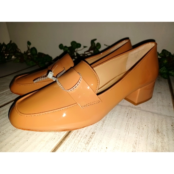 Antonio Melani Ashville Patent Leather Loafer - Color: Tan - Picture 12 of 15